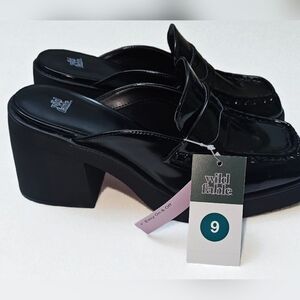 Wild Fable Glossy Black Mules
